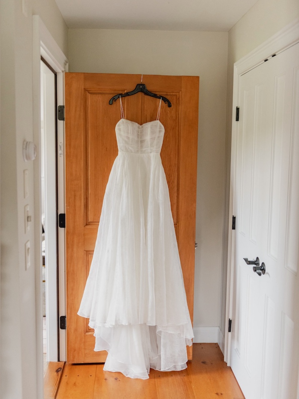 Jenny Yoo Aveline Wedding Dress, Bridal Size 4, Street Size 2, LIKE NEW! - Picture 5 of 9